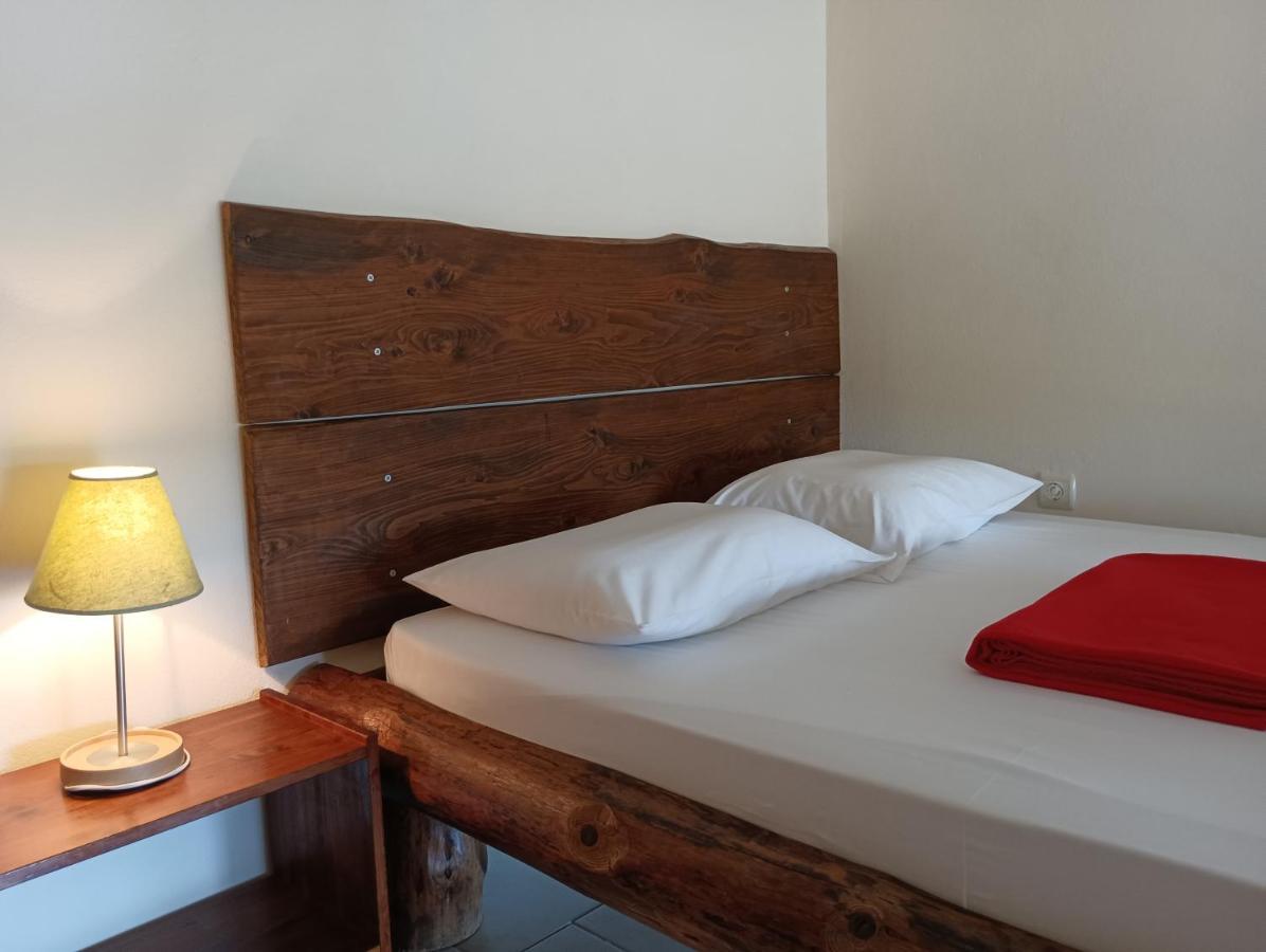 Pachnes Bed And Breakfast 阿吉亚努美利 外观 照片